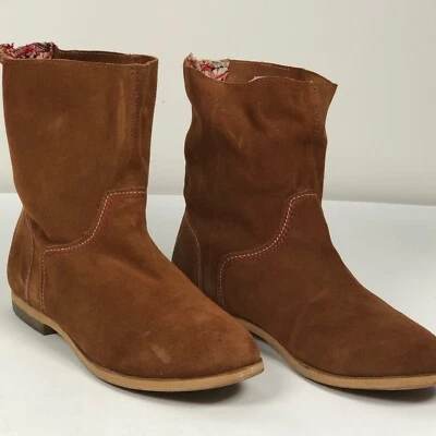 Botas occidentales de gamuza marrón desierto bajo Reef para mujer 9/40 Foto 1 de 4