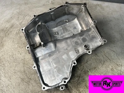 02-03, 2002-2003 Honda cbr954rr MOTOR FONDO CÁRTER ACEITE CUBIERTA 11210-MCJ-000 Foto 1 de 4