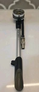 Pocket Shock DXG Pumpe mit Manometer Topeak  - Bild 1 von 6