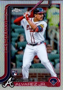 Tarjeta de novato 2025 Topps cromada #75 Nacho Álvarez Jr. refractor radiocontrol Atlanta Braves - Imagen 1 de 2