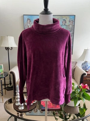 Nuevo con etiquetas Top asimétrico de terciopelo borgoña Athletic Works talla L aberturas laterales Foto 1 de 4