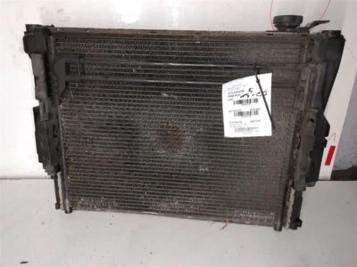 01 02 03 04 05 BMW 325CI E46 RADIATOR - Image 1 of 4