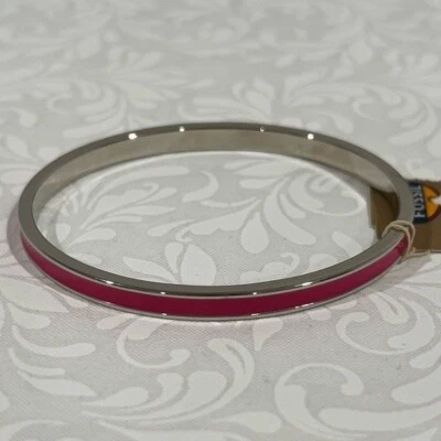 Nuevo con etiquetas Brazalete Brazalete Fósil Tono Plata Y Rosa Fucsia Ovalado Sin Cordones Foto 1 de 4