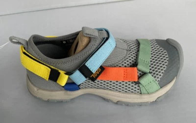 Sandalias de agua universales Teva Big Kids Outflow - Gris Multi - Talla 13 - Nuevas Foto 1 de 3