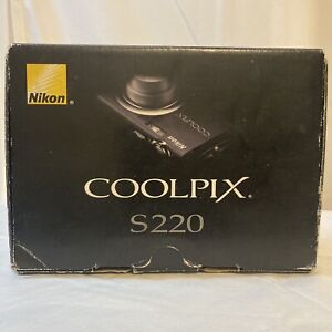 Nikon Coolpix S220 10MP 3X Zoom Digital Camera Ultra Compact