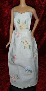 Barbie Doll Dress White Floral. - Picture 1 of 2