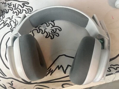 white good condition astro a10 gaming head (PARTS ONLY)  - Image 1 of 4