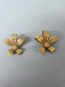 Vintage Miriam Haskell große strukturierte Schleife Clip Ohrringe goldfarben - Bild 1 von 6