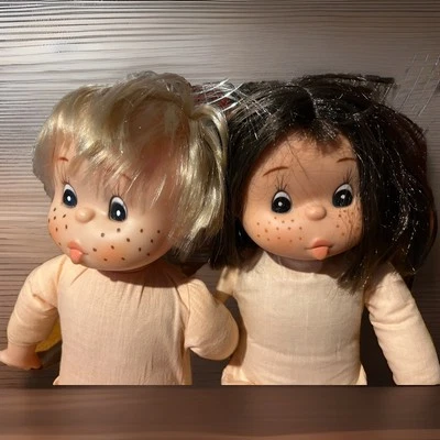 Lot De 2 Poupée En Chiffon Famosa Vintage Années 80? - Photo 1/2