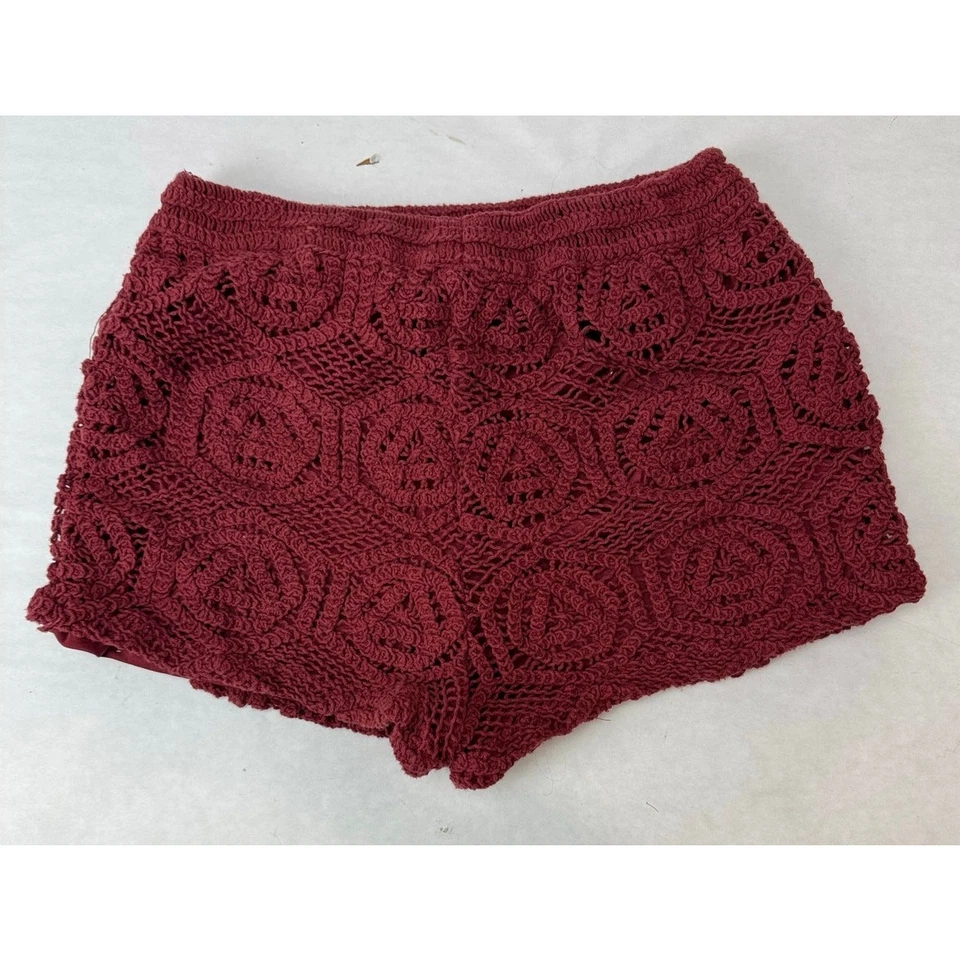 Pantalones Cortos Boho Zara Crochet Rojo Borgoña Cintura Alta Calientes Medianos Foto 1 de 4