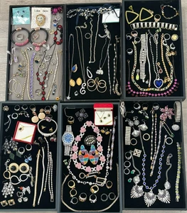 Vintage RHINESTONES/CRYSTALS JEWELRY Lot - Necklaces Rings Watch Earrings Brooch - Picture 1 of 7