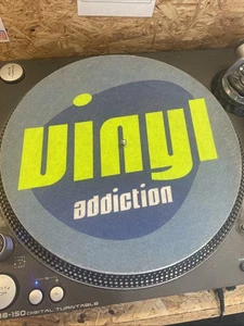 Vinyl Addiction Turntable Slipmatt - Picture 1 of 4