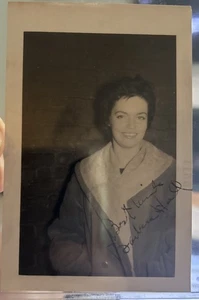 Original Personal 3,5x5 signed Autogramm Foto Barabara Anne Hall Feldon RAR - Bild 1 von 4