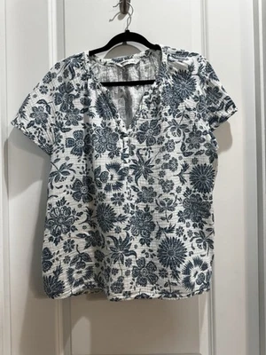 "Top Sonoma blanco/azul floral XL cuello dividido mangas de axila a axila 25""" Foto 1 de 4