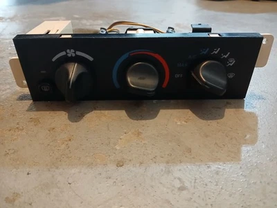 2000 Chevrolet Camaro  climate control heat Ac oem  - Image 1 of 3