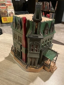 D2 Aurora Addams Family Haunted House original Model kit 1965 built - Picture 1 of 6