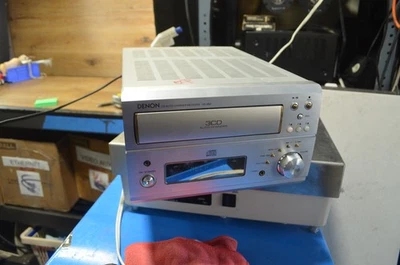 DENON UD-M50 CD PLAYER AND AMPLIFIER. FOR PARTS LOOK READ! - Image 1 of 4
