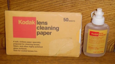 Líquido y papel limpiador de lentes de cámara Kodak vintage Foto 1 de 2