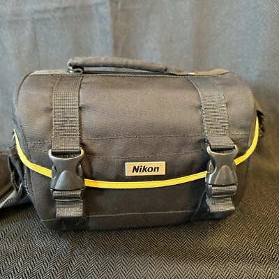 Estuche de Transporte para Cámara Bolsa Nikon Negro Acolchado DSLR Usado Sin Espejo Ajustable Foto 1 de 4