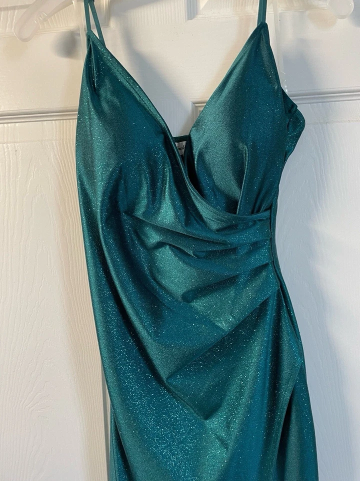 Vestido de graduación talla 2 Foto 1 de 4