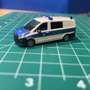 Busch HO Scale 1:87 Mercedes German Police Polizei Van - Picture 1 of 5