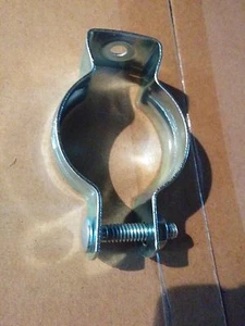 Colgador de conducto de acero con perno y tuerca EMT 1-1/4" accesorio de tubería rígida - Imagen 1 de 2