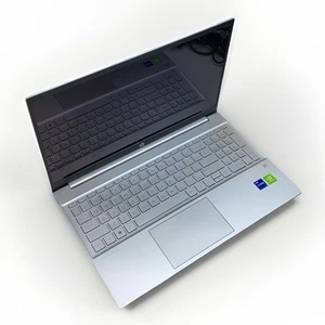 HP Pavilion 15 Intel i7-1355U 16GB 1TB SSD NVIDIA MX550 2GB Full HD Laptop - Bild 1 von 8