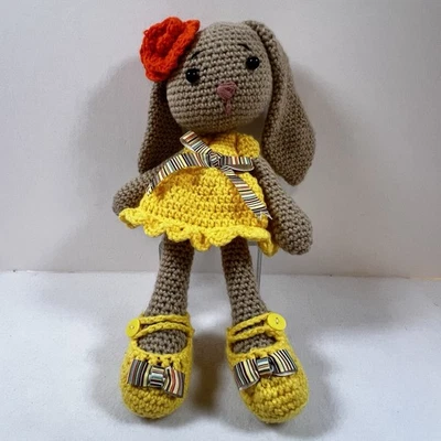 Crochet Bunny ~13.5" Alto Vestido Amarillo y Flor Naranja - Amigurumi Hecho a Mano Foto 1 de 4