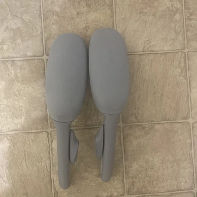 Humanscale Diffrient World chair replacement adjustable Duron arms, gray pair - Image 1 of 2