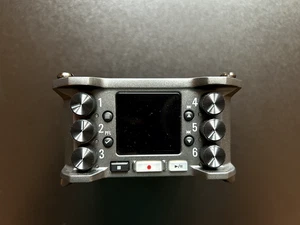 Zoom  F6 Recorder + Hardcase + 2x Klinke auf XLR Adapter - Bild 1 von 7