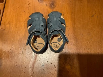 Stride Rite Boys Shoe Sandal Sz 6.5 Med Leather Hook Loop  - Image 1 of 4