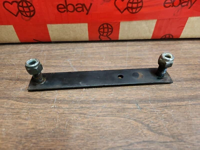 Ремешок крыла для газонокосилки трактора Ariens модель 936038 21546101 - Изображение 1 из 2