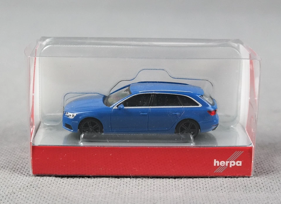 Herpa 028578-003 H0 PKW Modell Audi A4 Avant turboblau