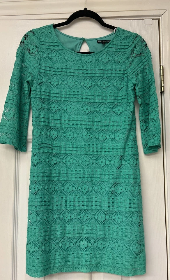 Corazones de lentejuelas niñas verde jade. Funda de encaje. Talla 16. Forrado. Stretch Foto 1 de 4