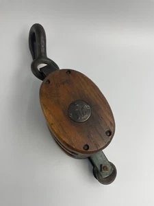 Polea de bloque y aparejo vintage de 5 PB con marca de anclaje - Imagen 1 de 7