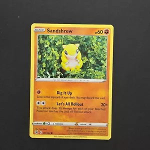 Sandshrew 131/264 Fusion Strike Pokemon TCG Card - Foto 1 di 2