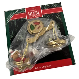 Hallmark Ornamento Diversión a Gran Escala Hámster De Colección 1992 Vacaciones B - Imagen 1 de 5