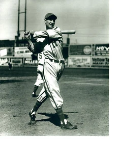 1938 MINNEAPOLIS MILLERS TED WILLIAMS BOSTON RED SOX 8X10 PHOTO BASEBALL HOF - Picture 1 of 1