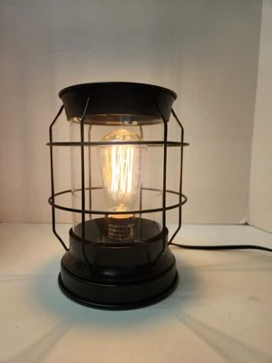 Linterna moderna de metal y vidrio Edison bombilla de mesa interior incluida usada probada Foto 1 de 4