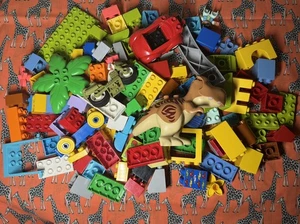 LEGO Duplo Bundle 1.2kg Mixed Bricks with Car, Motorbike & Dinosaur - Bulk Lot - Picture 1 of 1