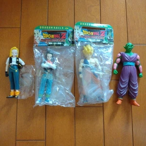 Figuras de vinilo suave Dragon Ball Goku Piccolo Android usadas retro coleccionables - Imagen 1 de 5