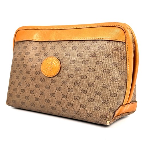 Vintage GUCCI Micro GG PVC Leather Clutch Bag Pouch Around Zip Purse Brown Auth