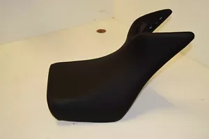 Triumph Tiger 800 sedile anteriore produttore di apparecchiature originali T2304370 TRI # 126 - Foto 1 di 4