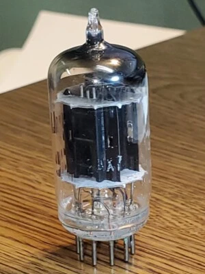 12AX7 RCA Placa Negra Rectángulo Getter MaxiPreamp2/TV7 Probado (1) Lote de Tubos Foto 1 de 2
