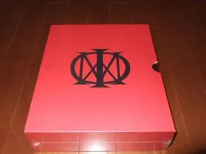 Lifting Shadows Box Set Dream Theater RARE Books + CD - Foto 1 di 5