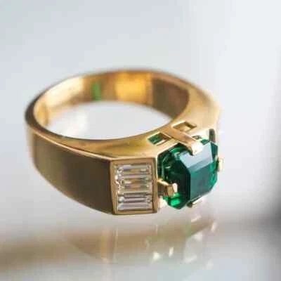 Anillo de compromiso de esmeralda/diamante simulado corte Asscher de 5 quilates de oro amarillo de 14 k Foto 1 de 4