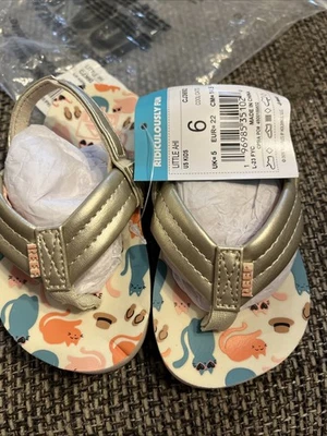 NEW Reef Little Ahi Cool Cats Flip Flop Sandals Girls Toddler Size 6 Gold - Image 1 of 4