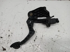 1K1721059B kupplungspedal für VOLKSWAGEN GOLF V BERLINA (1K1) 2003 784081 - Bild 1 von 2