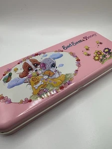 Estuche de lápices de hojalata Flomo vintage años 80 Sad Sam & Honey Pink NUEVO DE STOCK NUEVO - Imagen 1 de 5