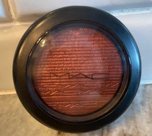 MAC M·A·C Extra Dimension Blush in HARD TO GET Full Size Compact No Box READ - Picture 1 of 3
